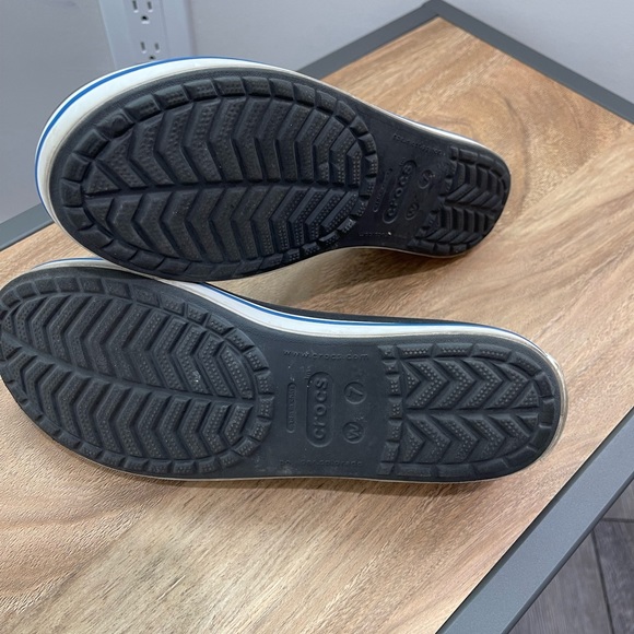 Crocs - Picture 3 of 3